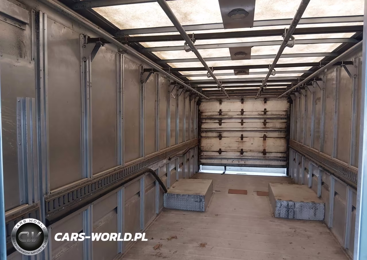 2012 Freightliner Chassis M Line Walk-In Van VIN:4UZAC3DV1CCBT7128 - 7