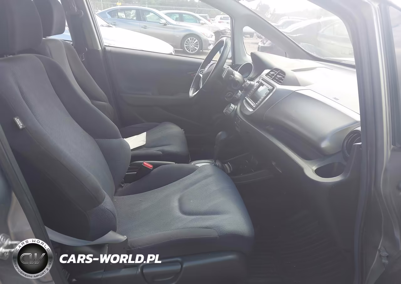2009 Honda Fit Sport VIN:JHMGE88669S020535 - 5