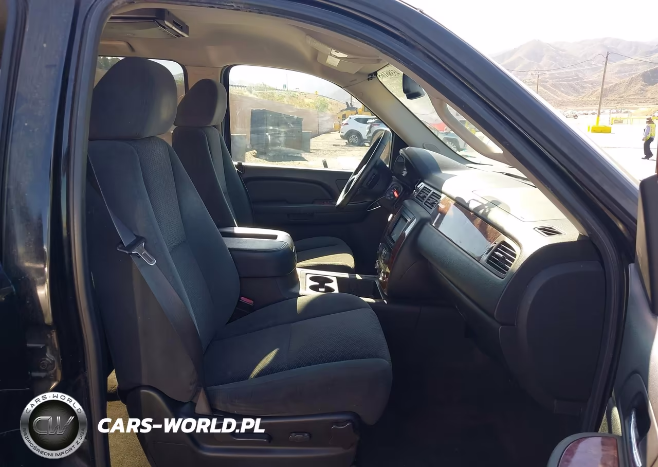 2008 Chevrolet Tahoe Lt VIN:1GNFC13018R101212 - 5