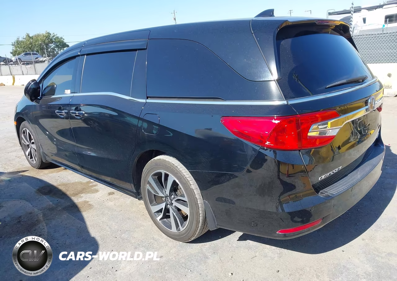2019 Honda Odyssey Elite VIN:5FNRL6H96KB087881 - 3