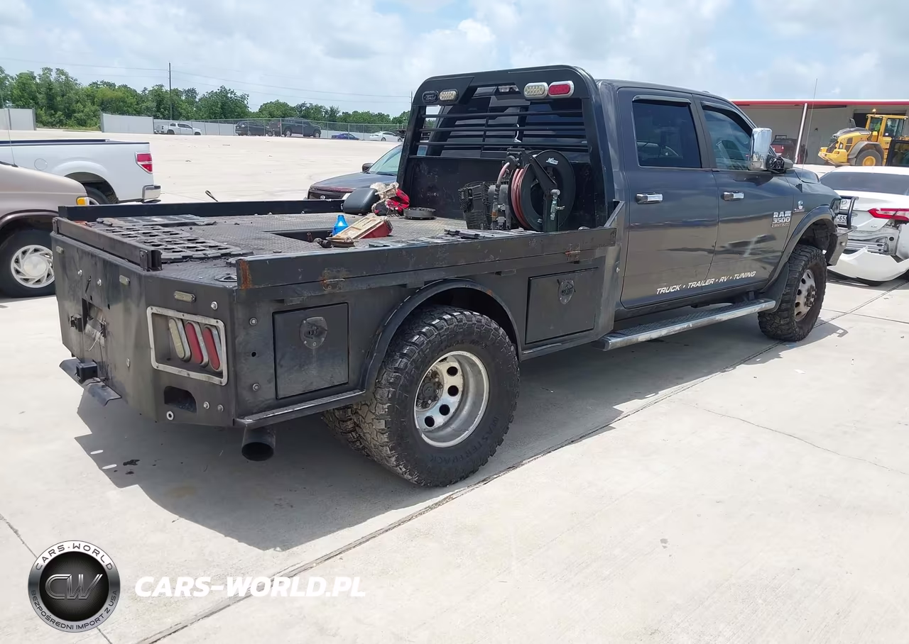 2016 Ram 3500 Laramie VIN:3C63RRJL4GG202840 - 4