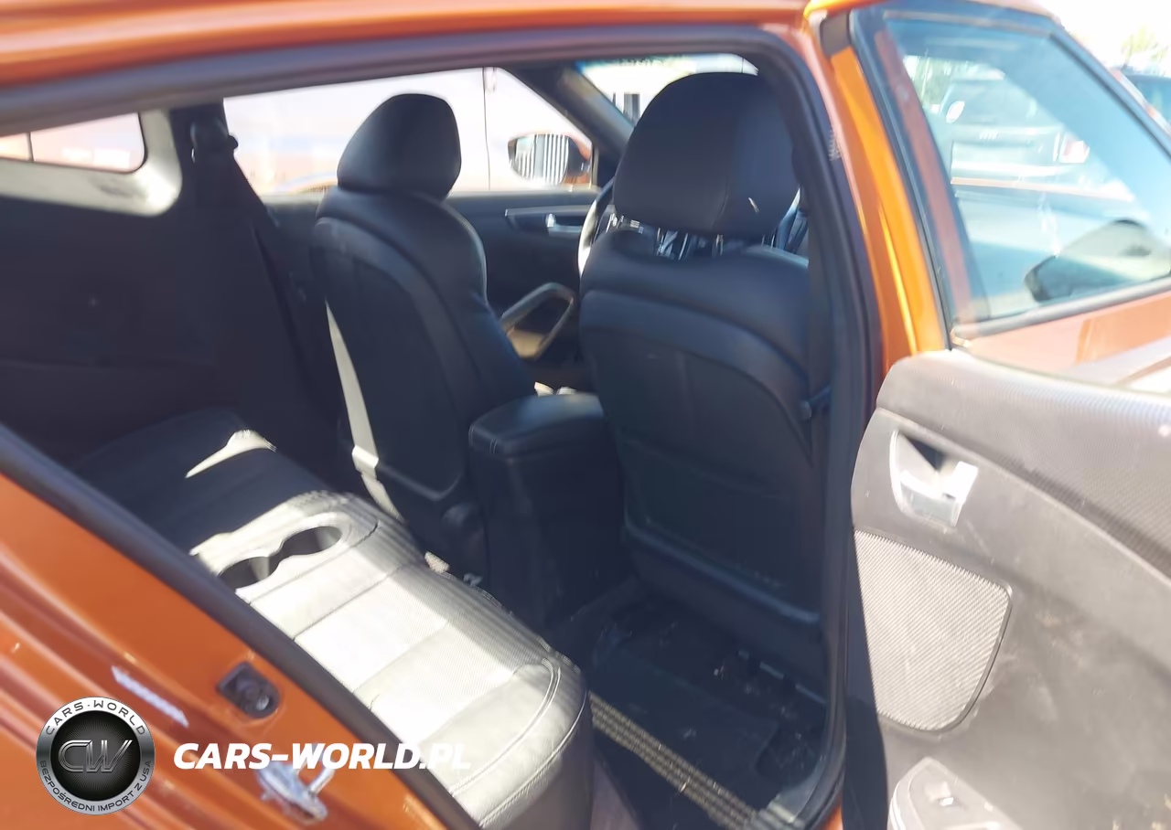 2016 Hyundai Veloster Turbo VIN:KMHTC6AE3GU285938 - 8
