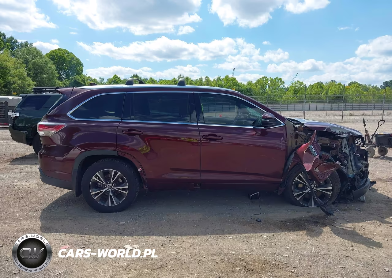 2016 Toyota Highlander Xle V6 VIN:5TDJKRFH7GS352158 - 13
