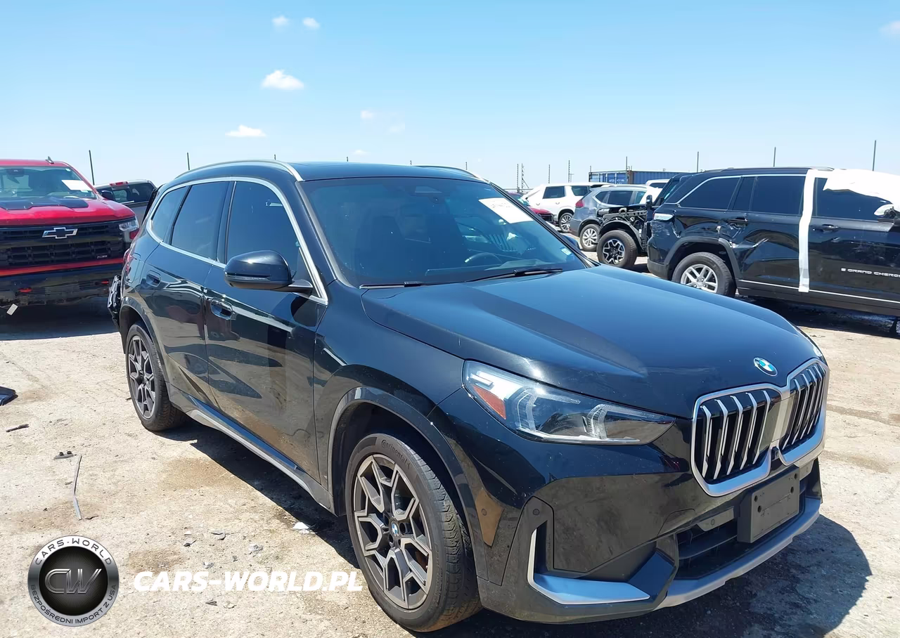 2025 BMW X1 xDrive28I – zdjęcie 1 z 17