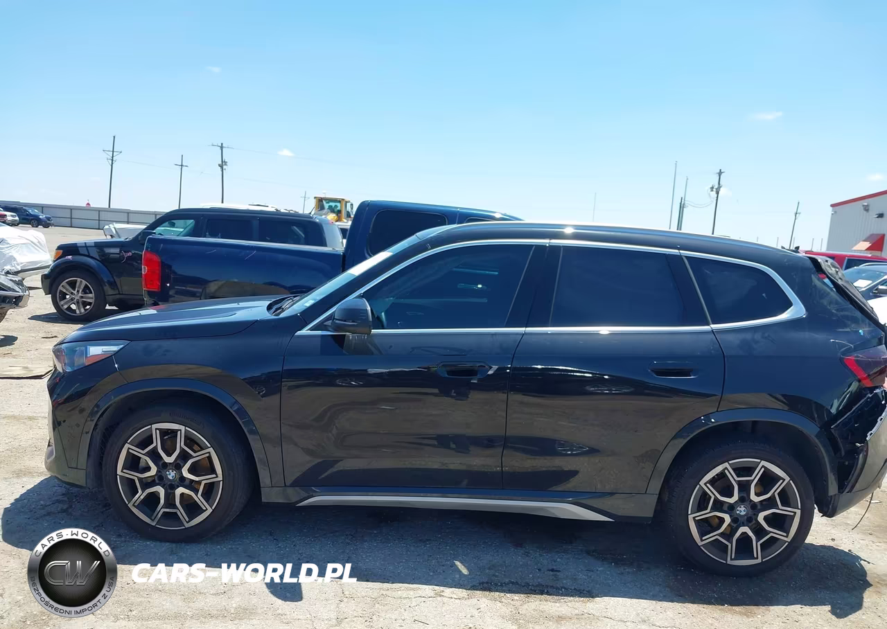 2025 BMW X1 xDrive28I VIN:WBX73EF0XS5041772 - 15