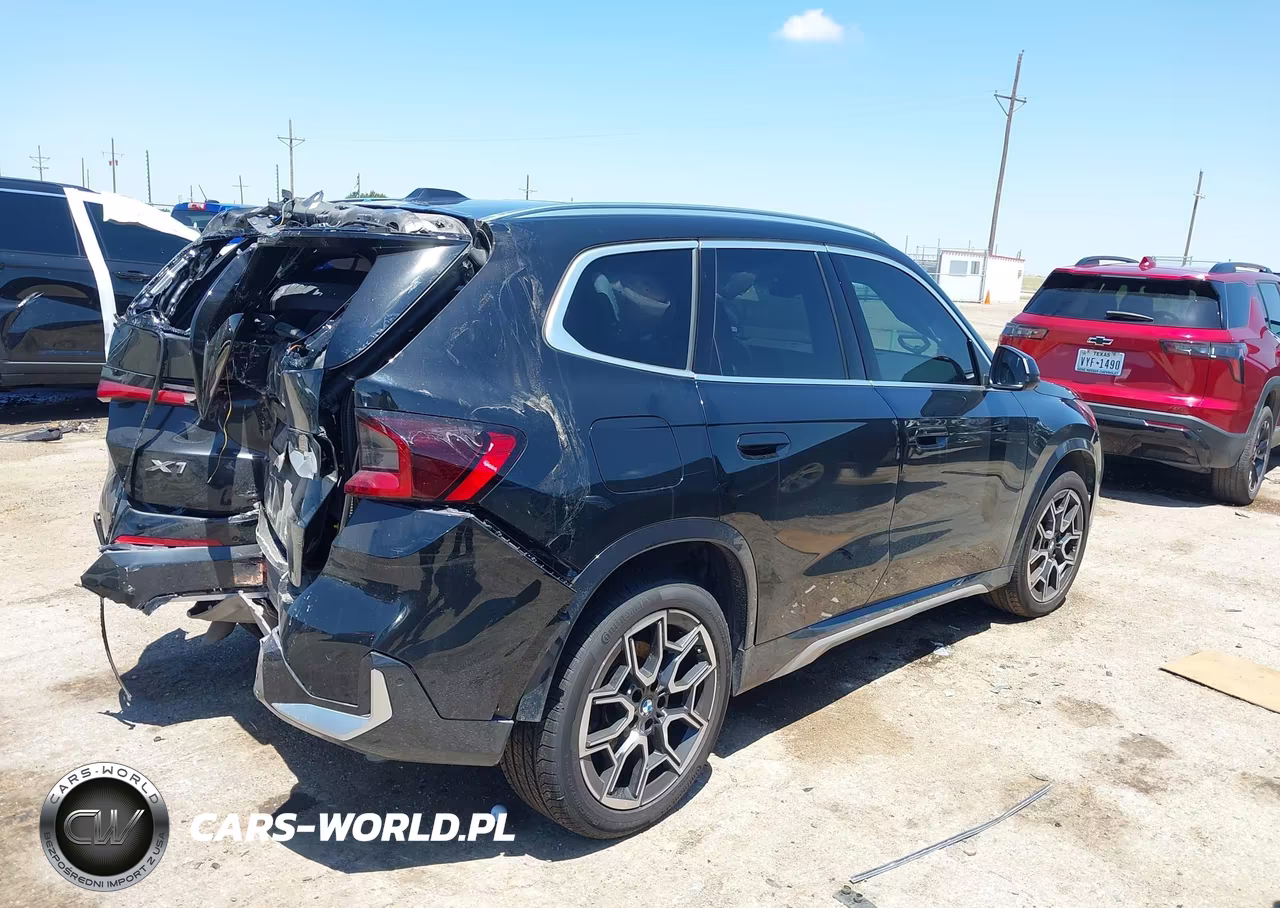 2025 BMW X1 xDrive28I VIN:WBX73EF0XS5041772 - 4