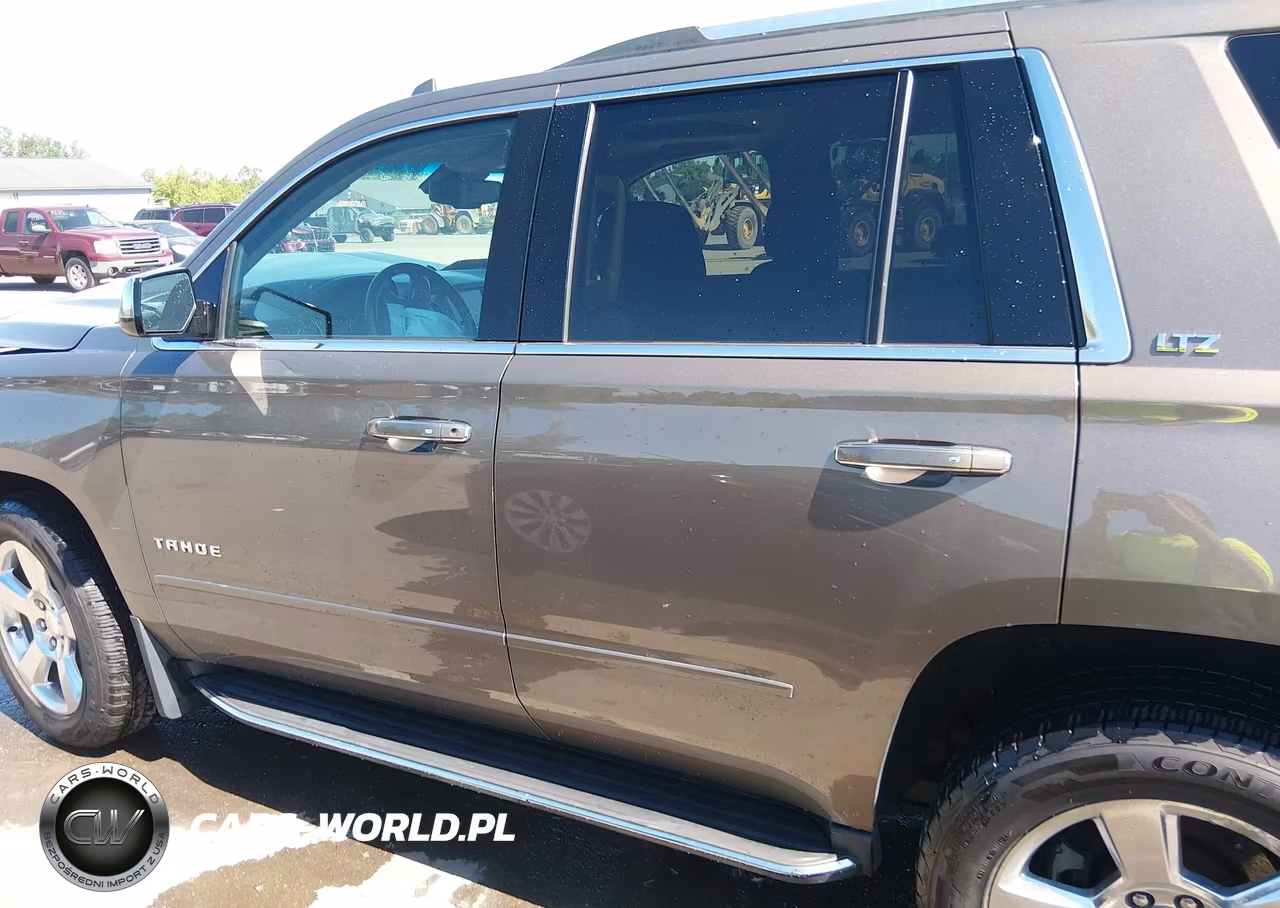 2016 Chevrolet Tahoe Ltz VIN:1GNSKCKC6GR194199 - 14
