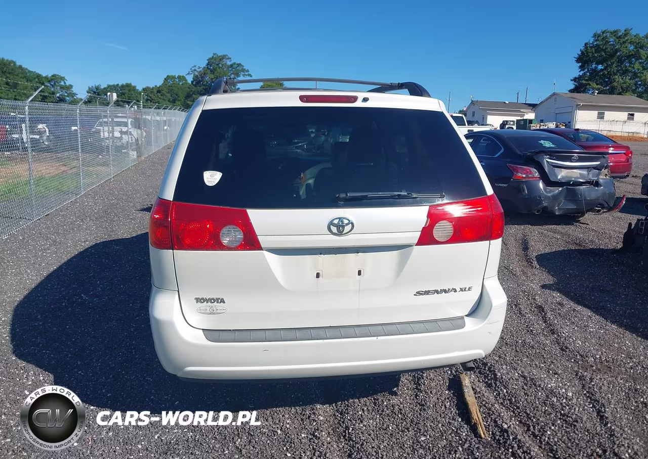 2010 Toyota Sienna Xle VIN:5TDYK4CC2AS331011 - 16