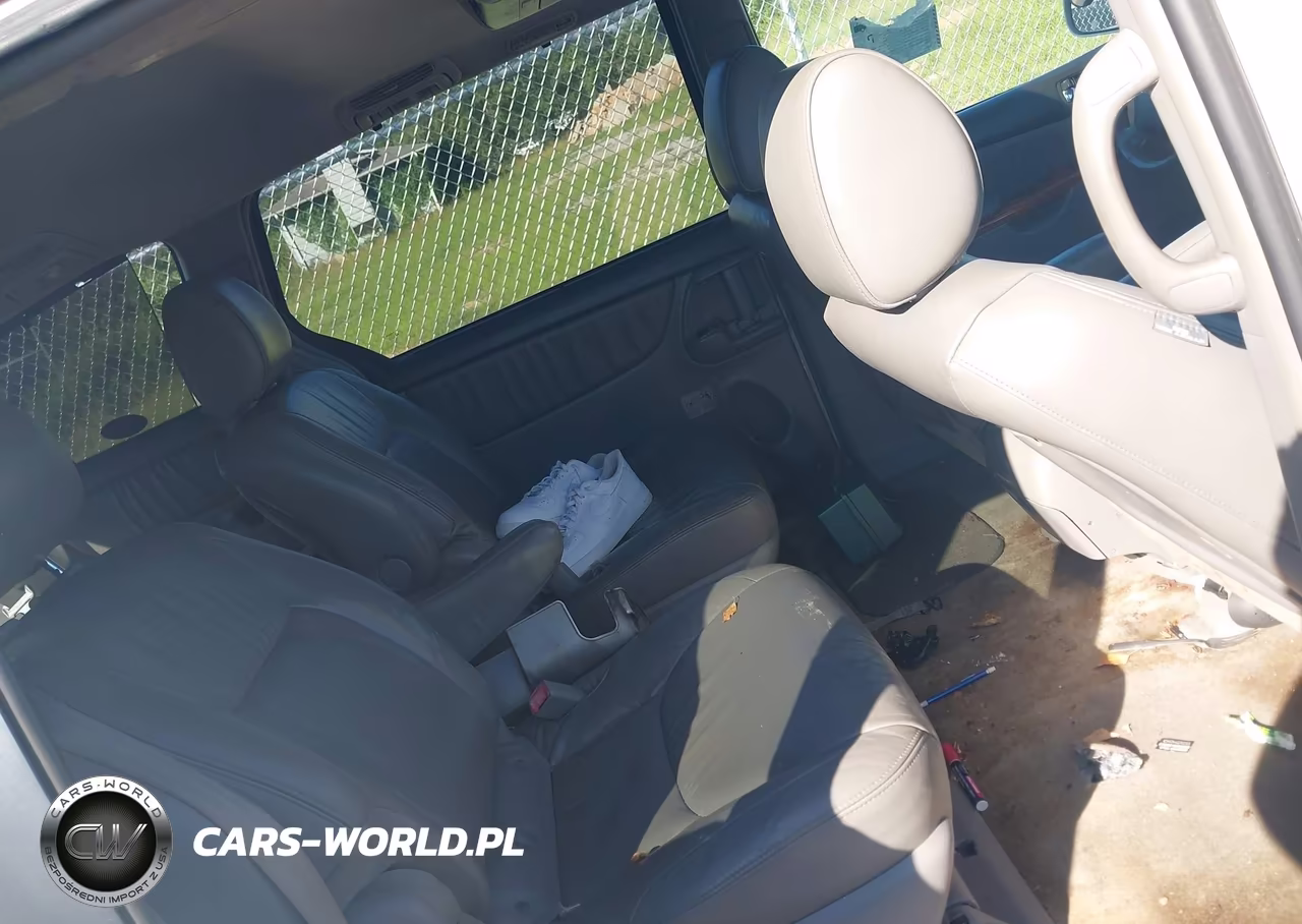 2010 Toyota Sienna Xle VIN:5TDYK4CC2AS331011 - 8
