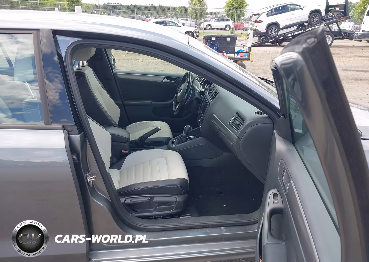 2017 Volkswagen Jetta 1.8T Sport VIN:3VWD17AJXHM304716 - 5
