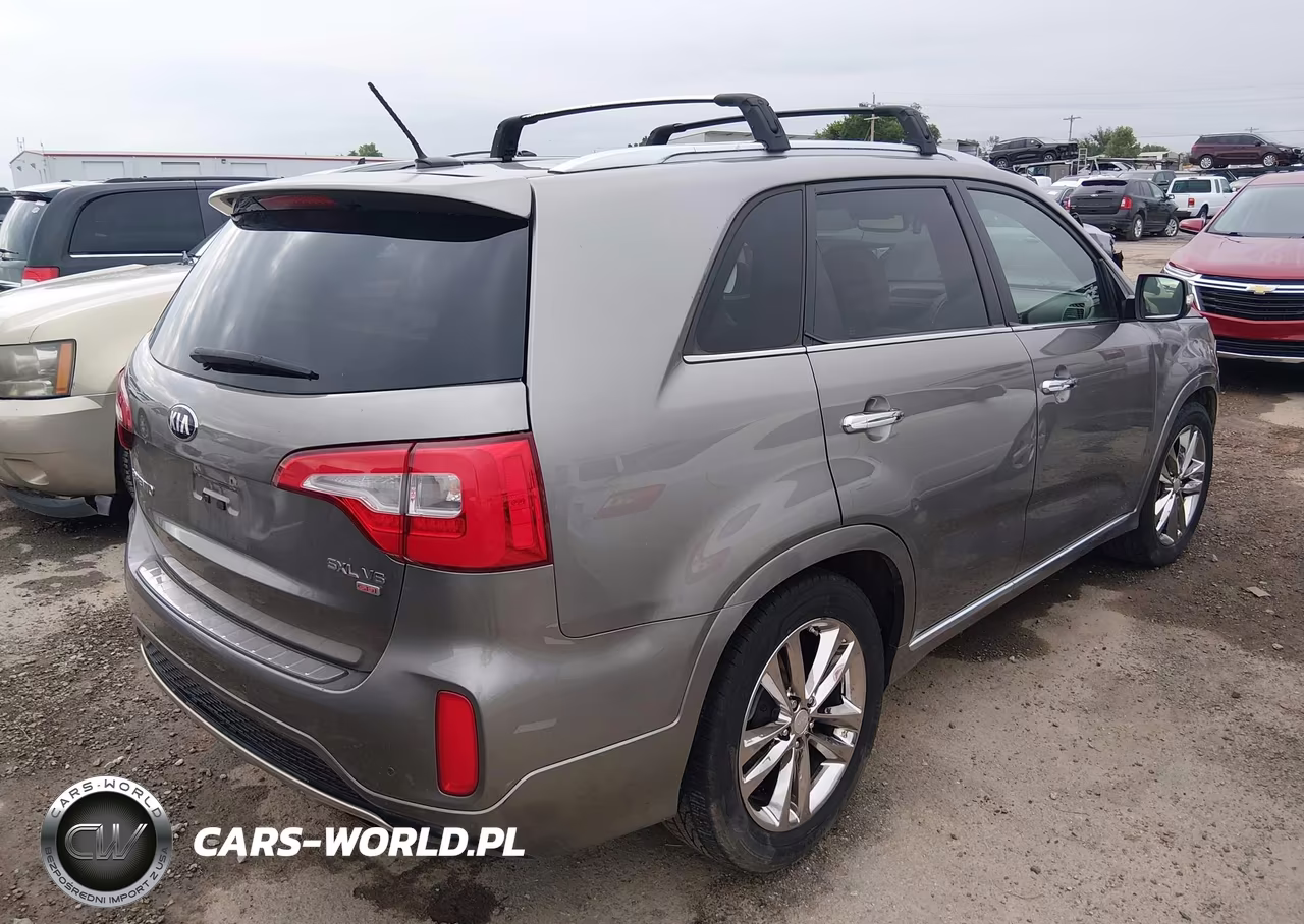 2014 Kia Sorento Limited V6 VIN:5XYKW4A72EG517540 - 4