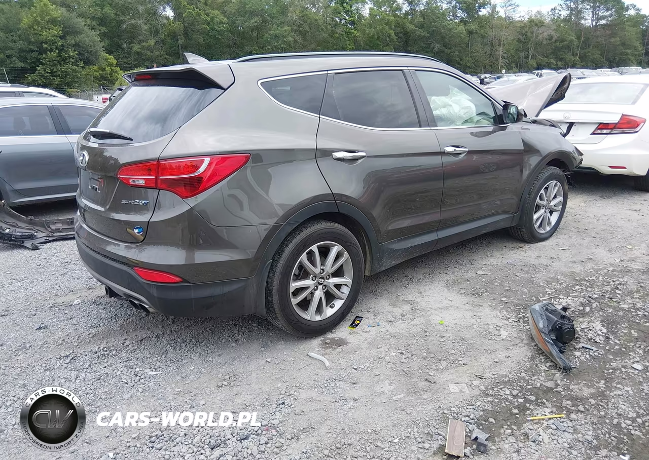 2014 Hyundai Santa Fe Sport 2.0L Turbo VIN:5XYZU3LA9EG226850 - 4