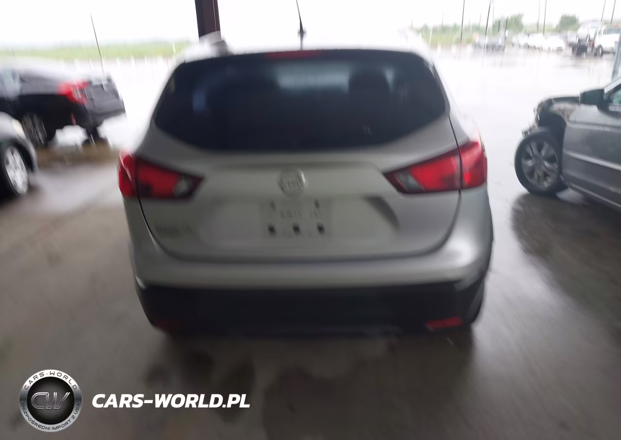 2018 Nissan Rogue Sport S VIN:JN1BJ1CP5JW155732 - 16