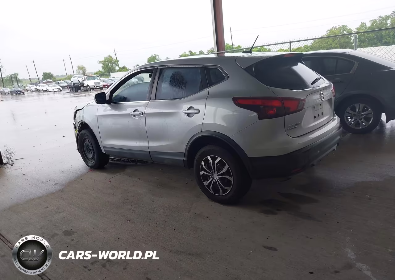 2018 Nissan Rogue Sport S VIN:JN1BJ1CP5JW155732 - 3