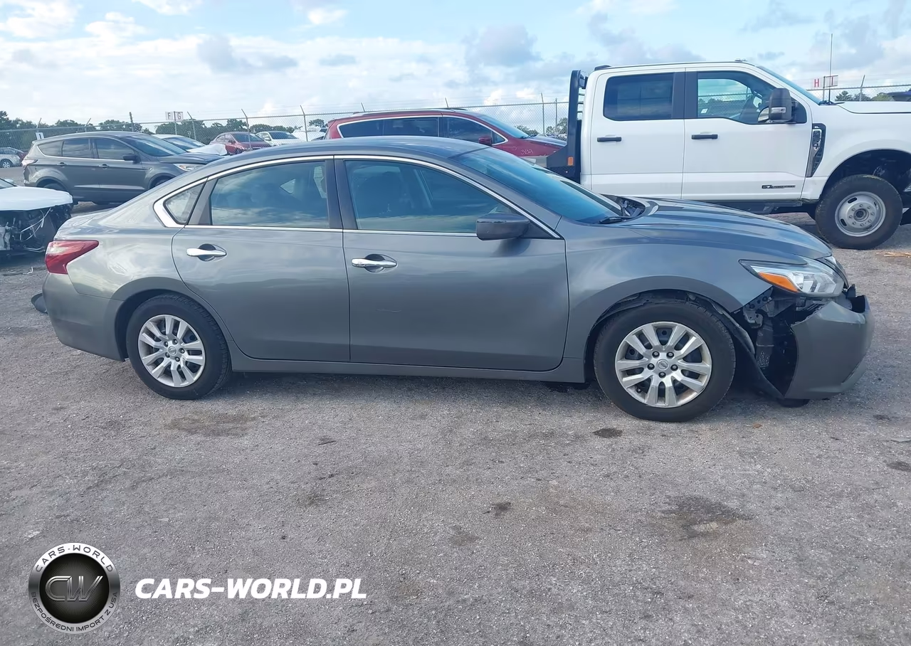 2018 Nissan Altima 2.5 S VIN:1N4AL3AP0JC156974 - 13
