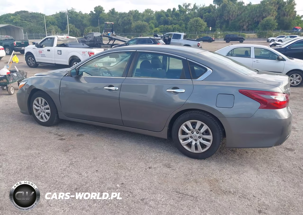 2018 Nissan Altima 2.5 S VIN:1N4AL3AP0JC156974 - 14