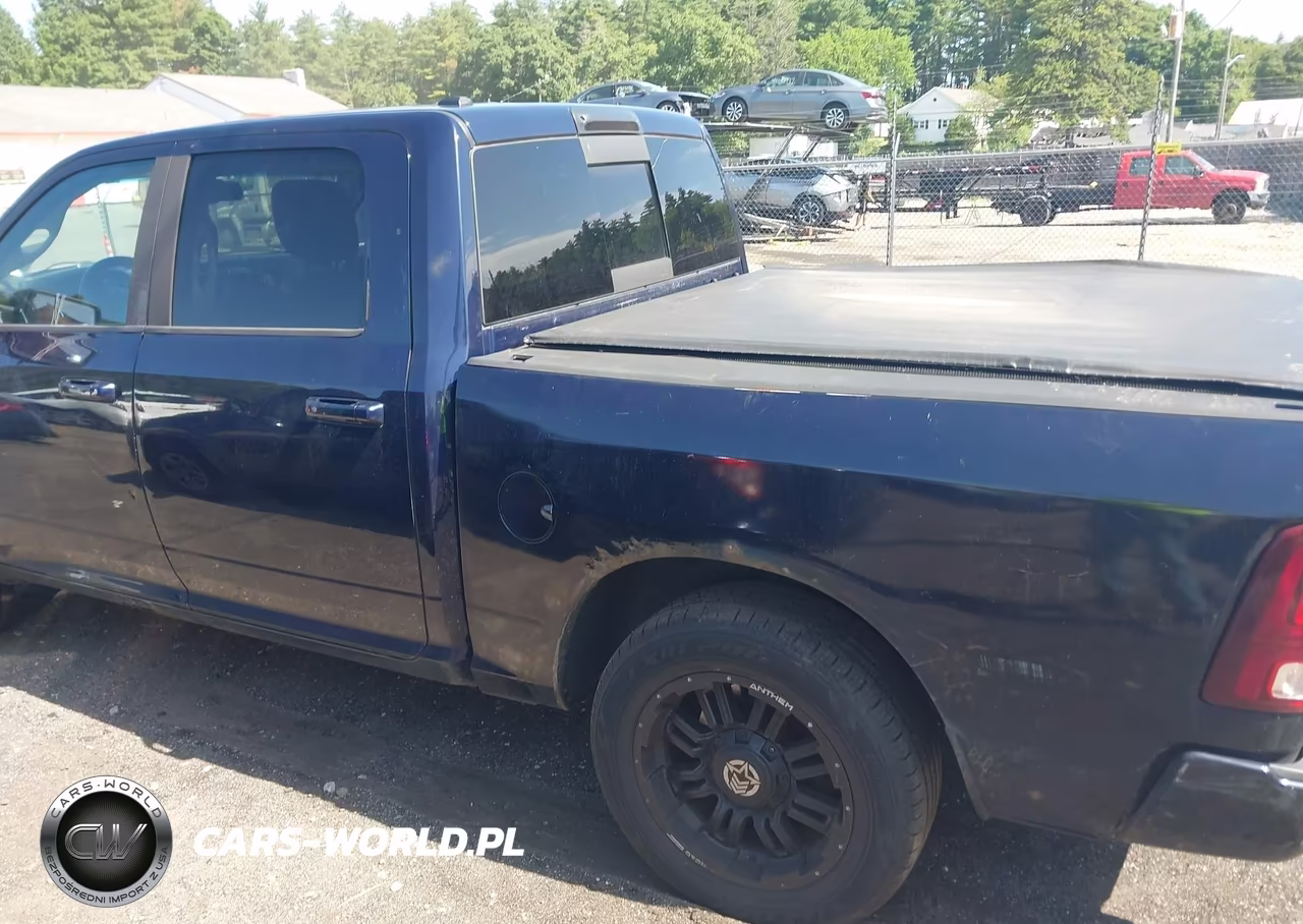 2014 Ram 1500 Sport VIN:1C6RR7MT2ES188677 - 14