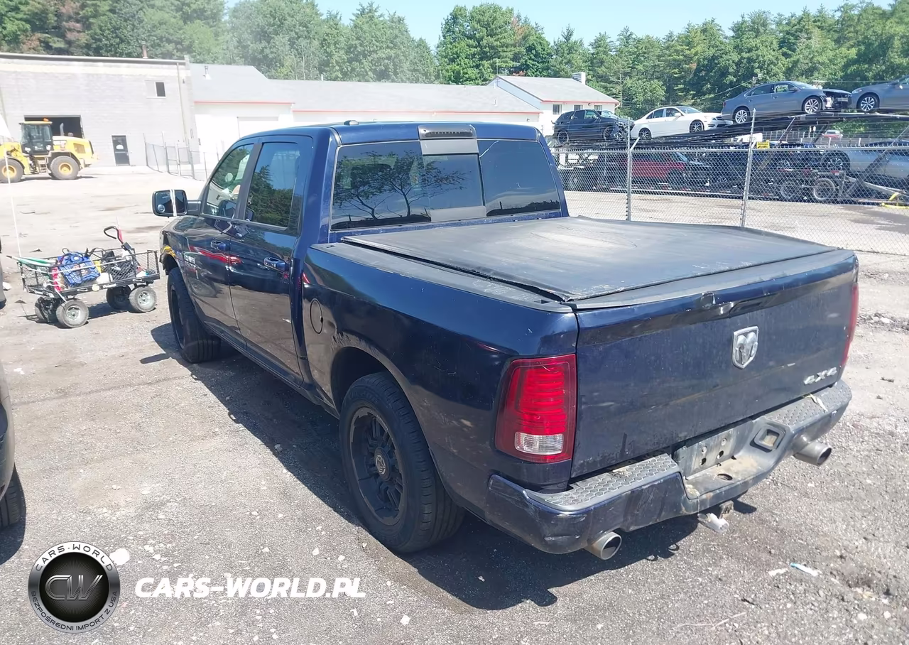 2014 Ram 1500 Sport VIN:1C6RR7MT2ES188677 - 3