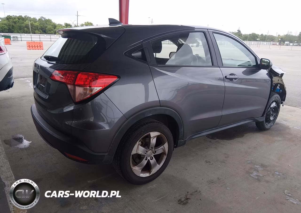 2017 Honda Hr-V Lx VIN:3CZRU5H3XHG702092 - 4