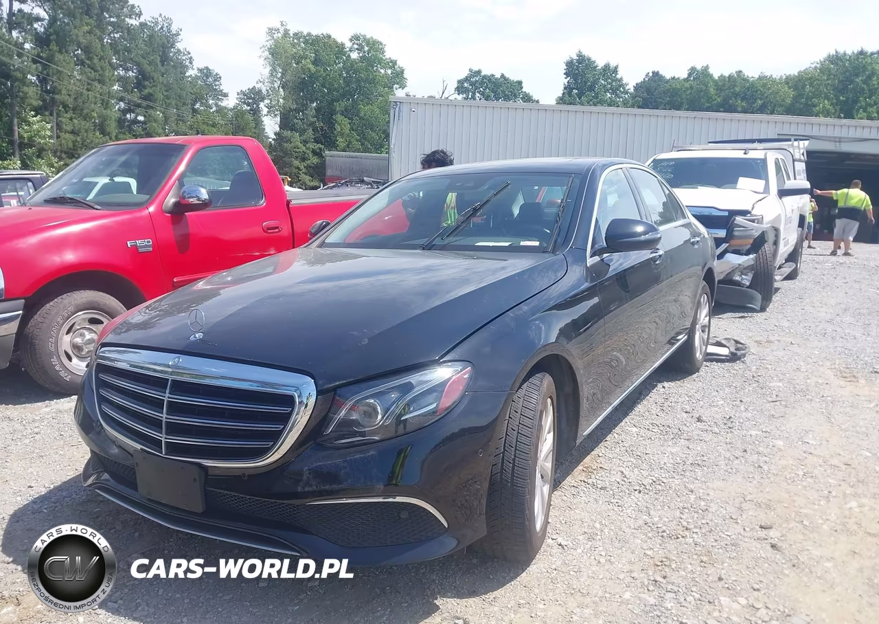 2017 Mercedes-Benz E 300 4Matic VIN:WDDZF4KB7HA155569 - 2