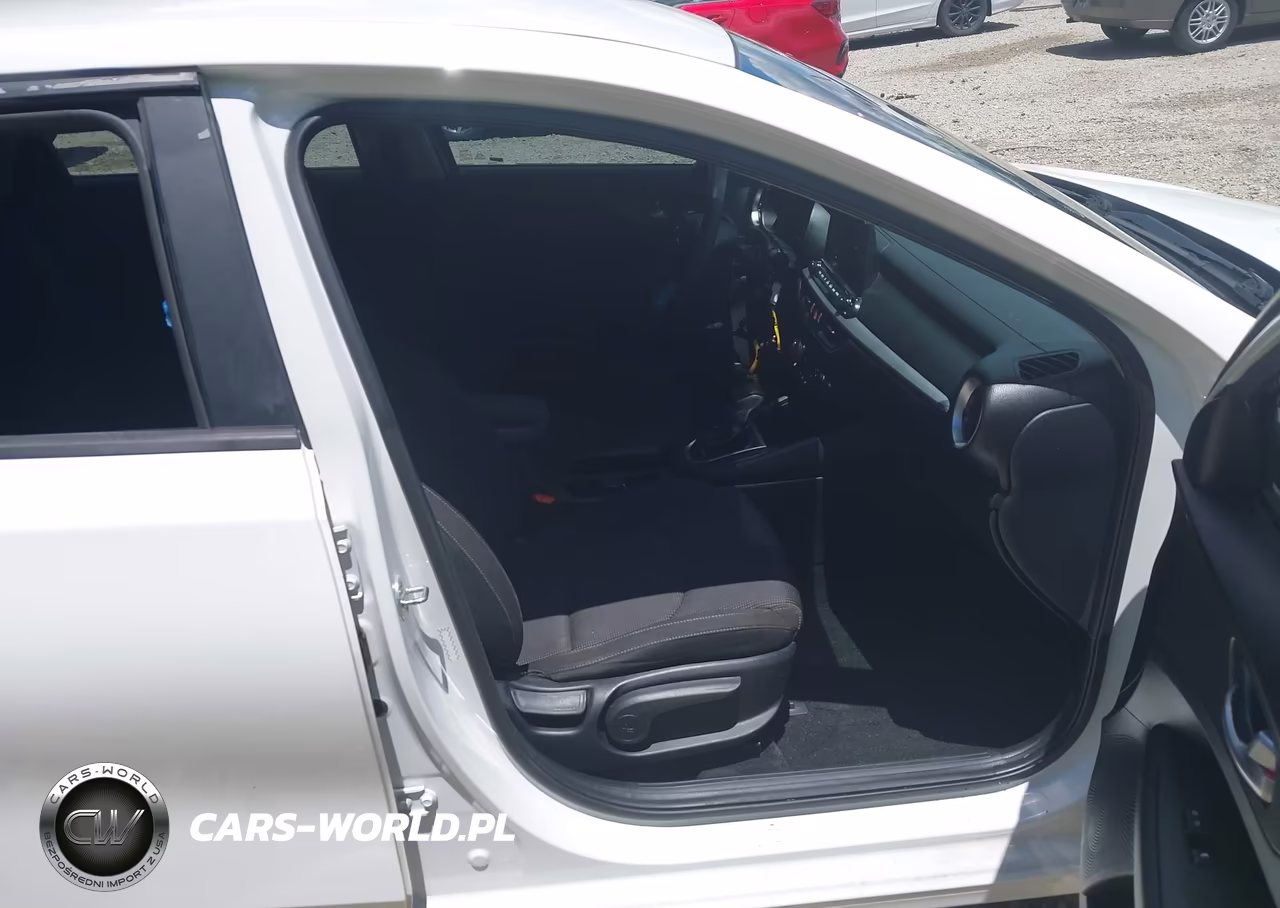 2019 Kia Forte Lxs VIN:3KPF24AD4KE107947 - 5