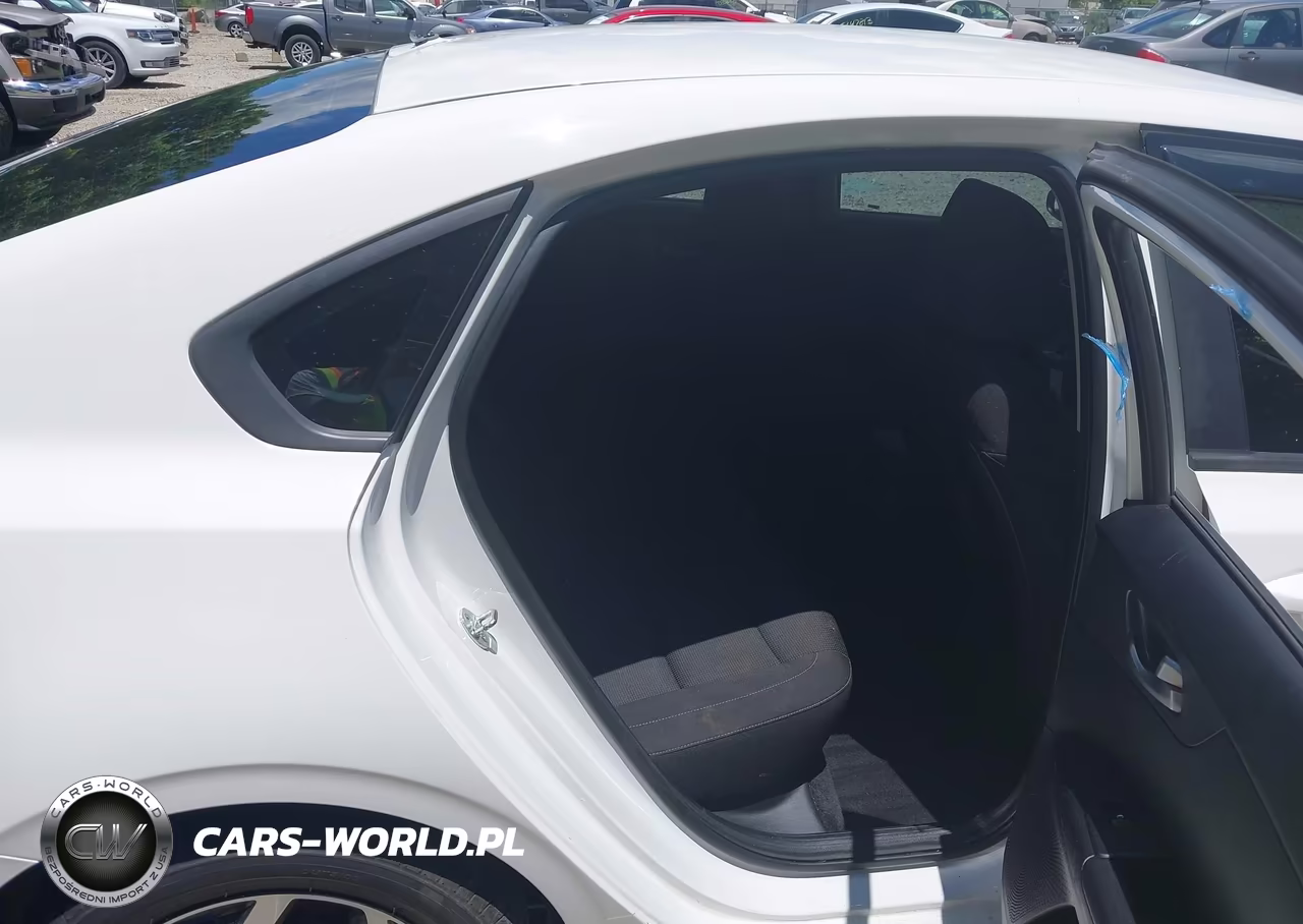 2019 Kia Forte Lxs VIN:3KPF24AD4KE107947 - 8