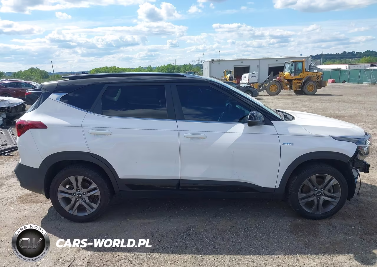 2021 Kia Seltos S VIN:KNDEUCAA1M7187958 - 14