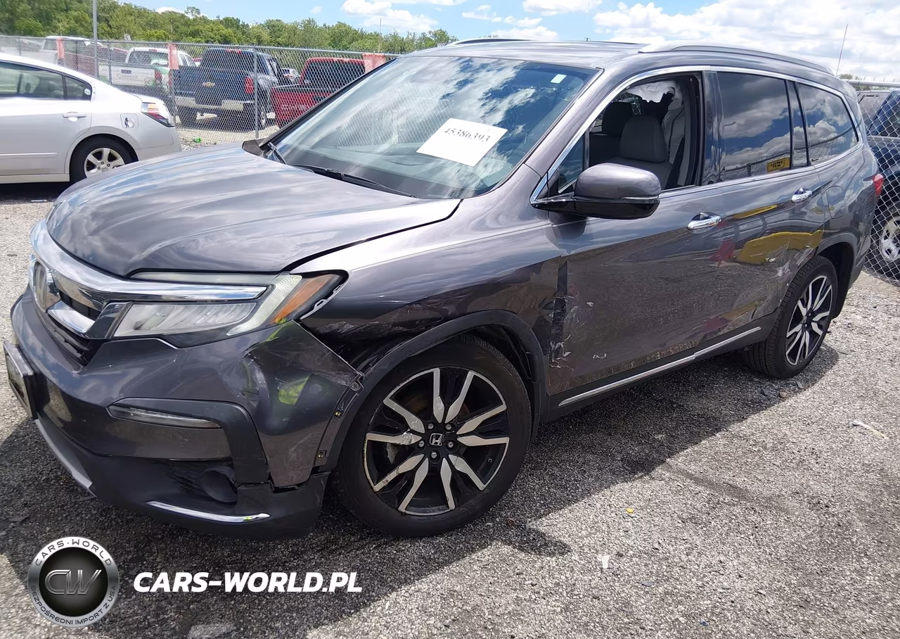 2019 Honda Pilot Touring VIN:5FNYF6H69KB023634 - 2