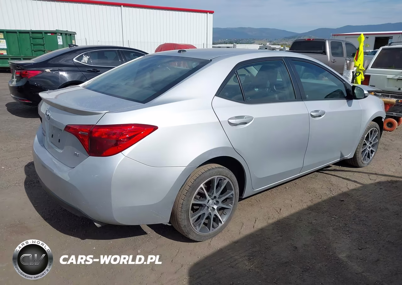2017 Toyota Corolla Se Special Edition VIN:5YFBURHE6HP639972 - 4