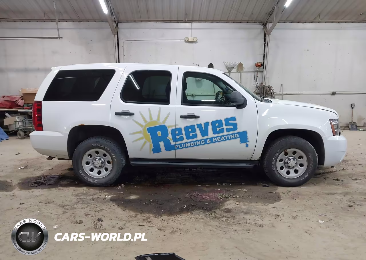 2012 Chevrolet Tahoe Ls VIN:1GNSKAE05CR188707 - 13