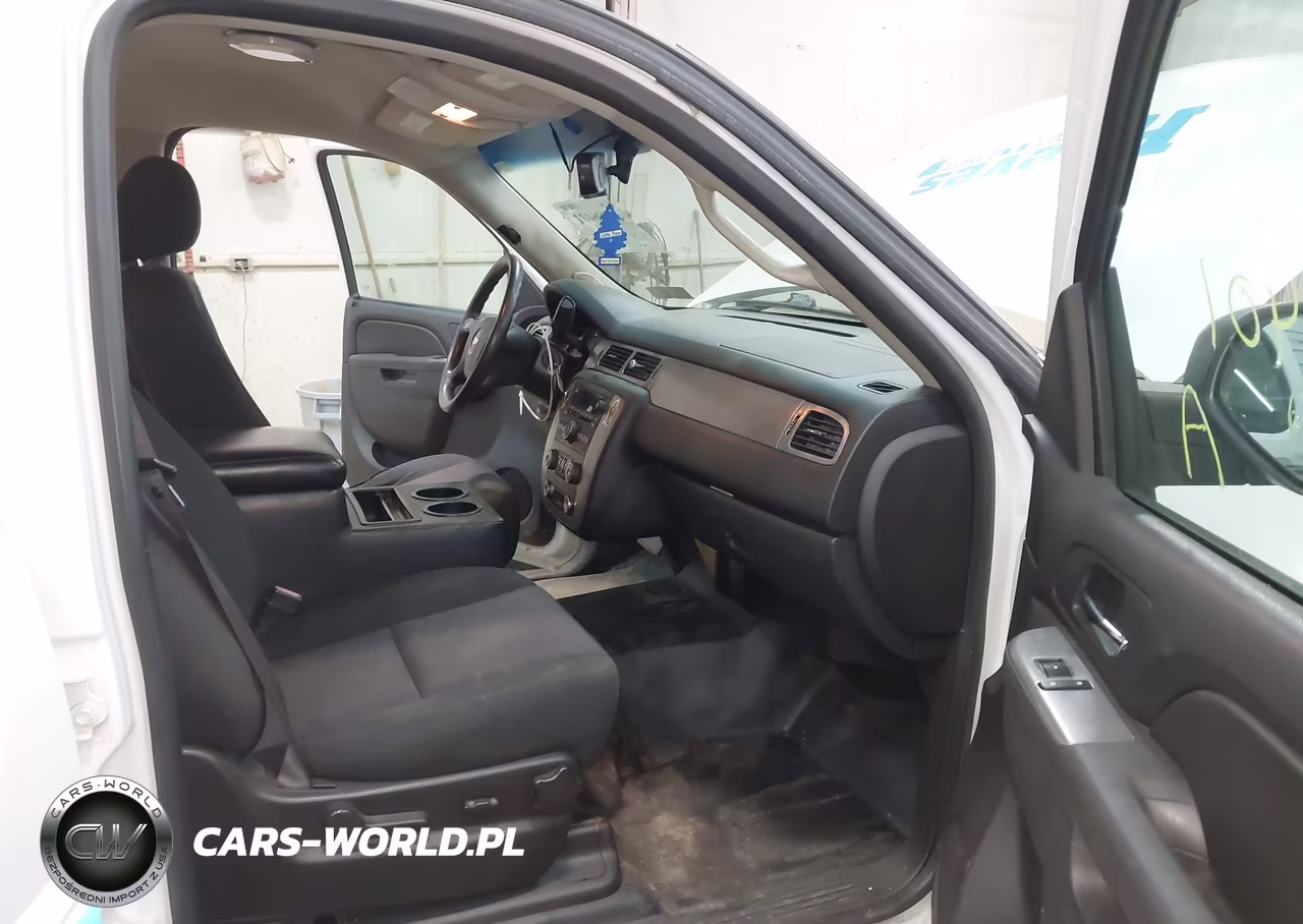 2012 Chevrolet Tahoe Ls VIN:1GNSKAE05CR188707 - 5