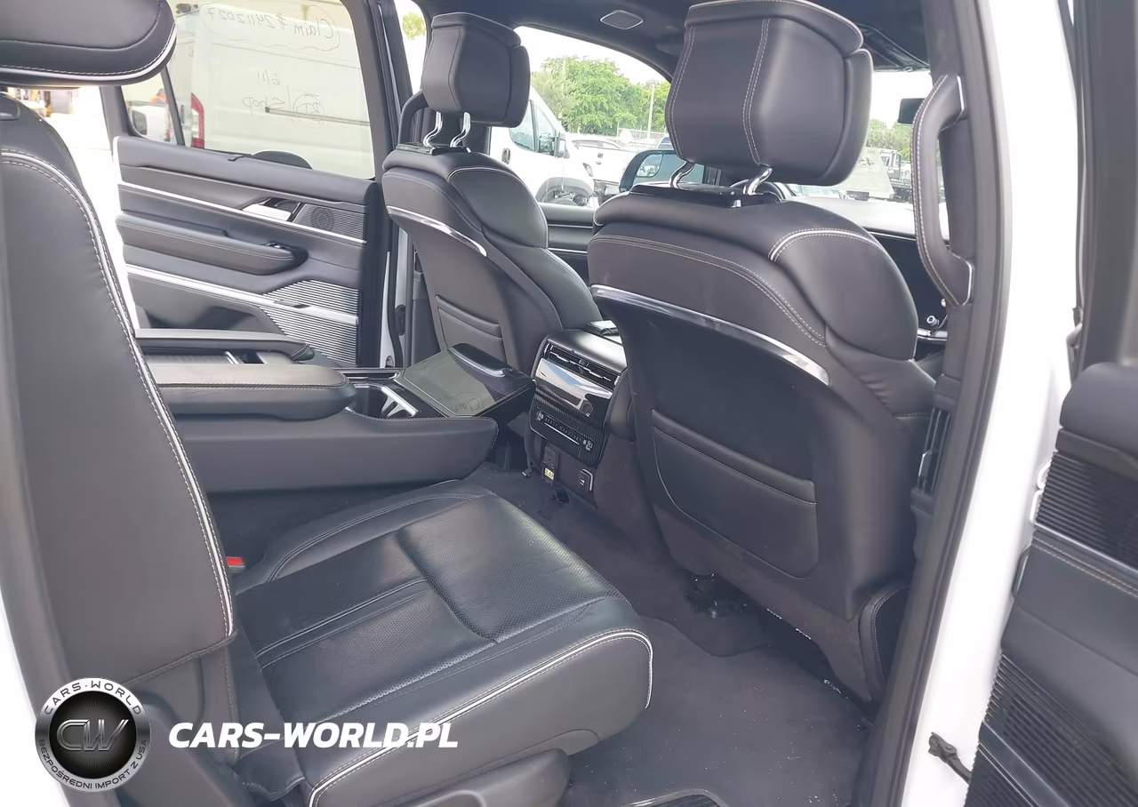 2024 Jeep Grand Wagoneer L Series Ii 4X4 VIN:1C4SJSFP7RS150565 - 8