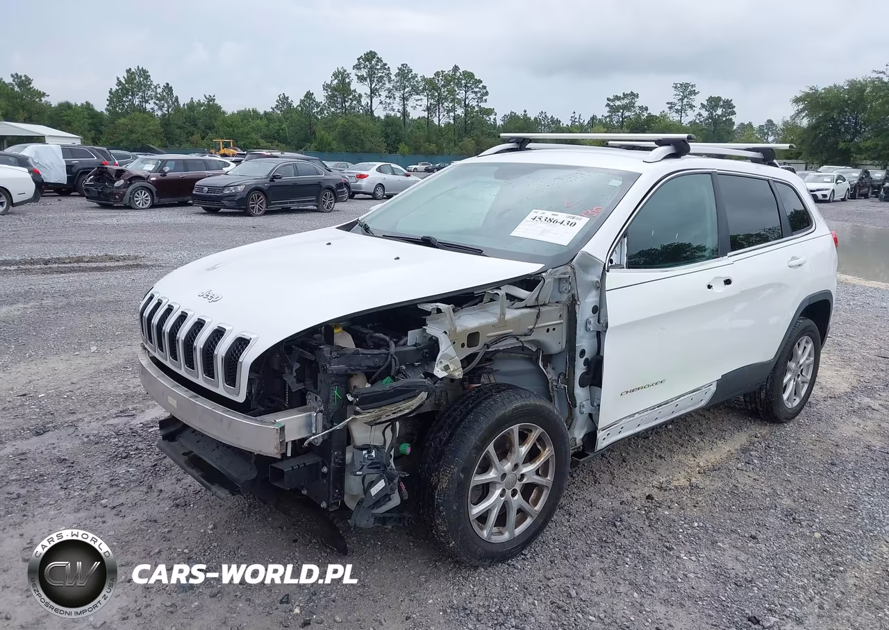 2015 Jeep Cherokee Latitude VIN:1C4PJLCB4FW578697 - 2
