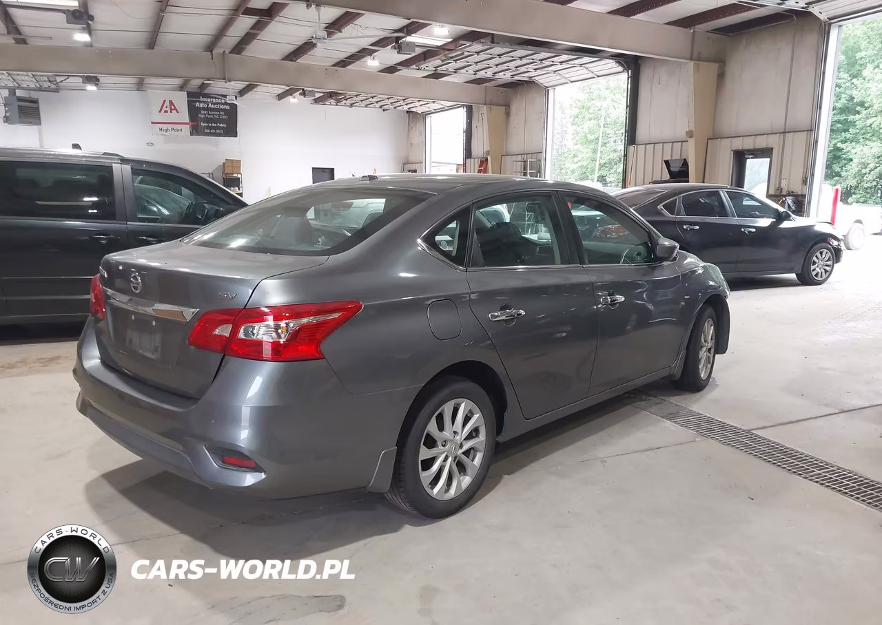 2018 Nissan Sentra Sv VIN:3N1AB7AP7JY298172 - 4