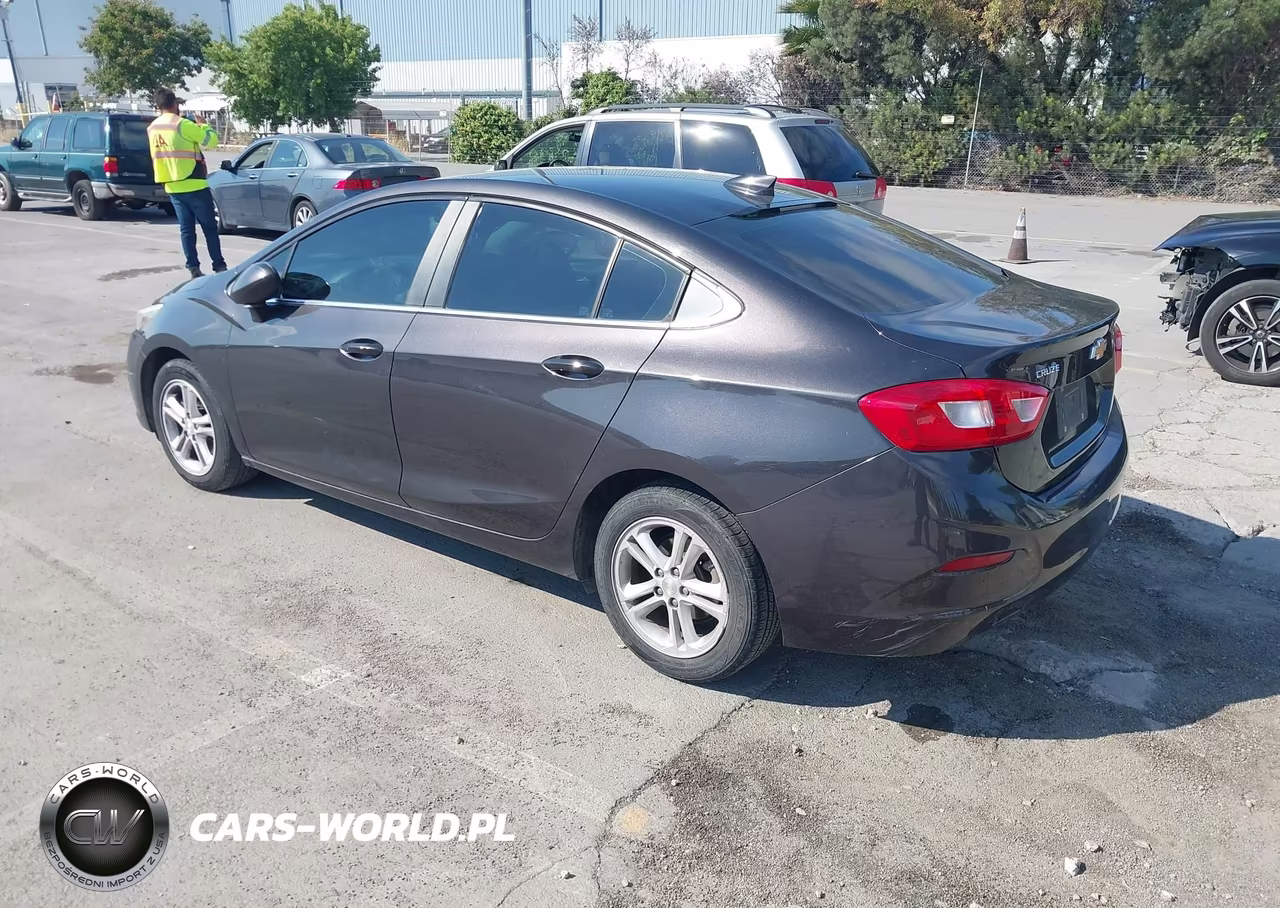 2017 Chevrolet Cruze Lt Auto VIN:1G1BE5SM9H7121189 - 3