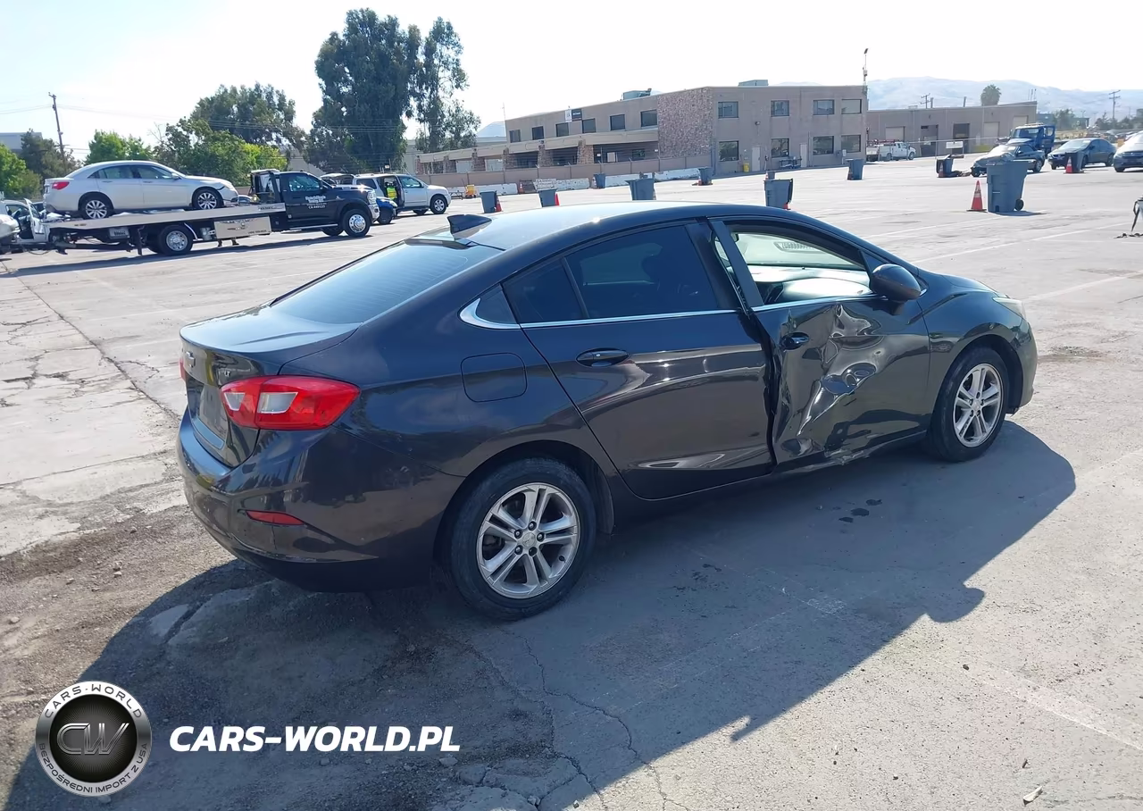 2017 Chevrolet Cruze Lt Auto VIN:1G1BE5SM9H7121189 - 4