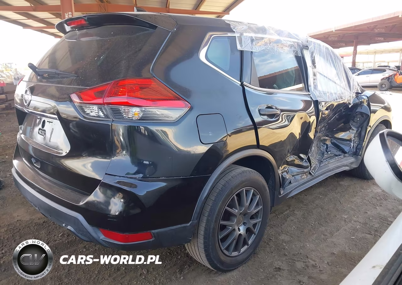 2017 Nissan Rogue S VIN:KNMAT2MTXHP575723 - 4
