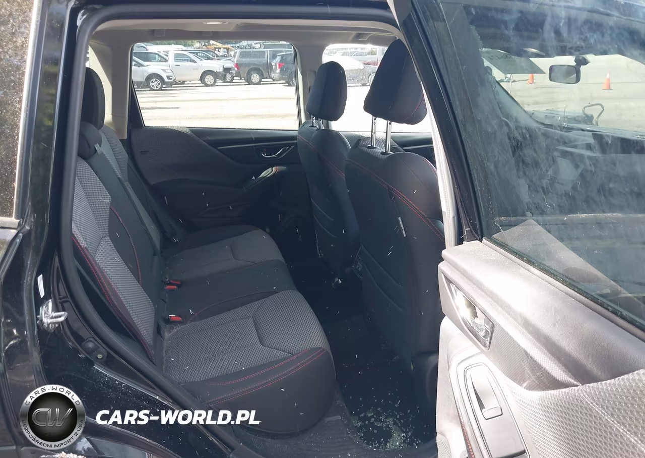 2023 Subaru Forester Sport VIN:JF2SKAGCXPH415932 - 8