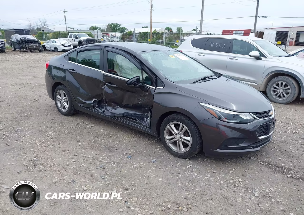 2017 Chevrolet Cruze Lt Auto – zdjęcie 1 z 16