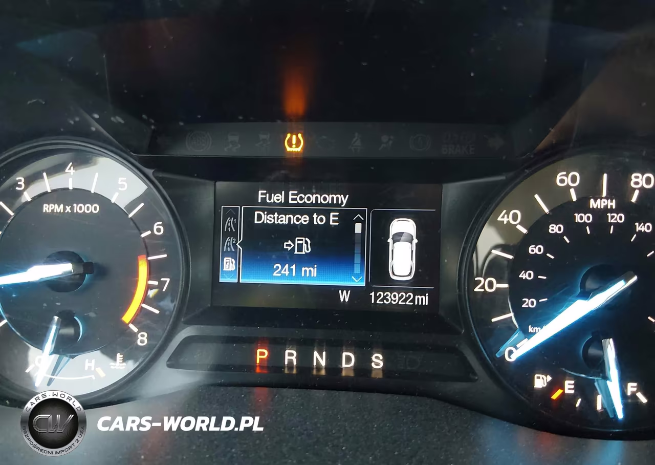 2016 Ford Explorer VIN:1FM5K8B83GGD17740 - 7