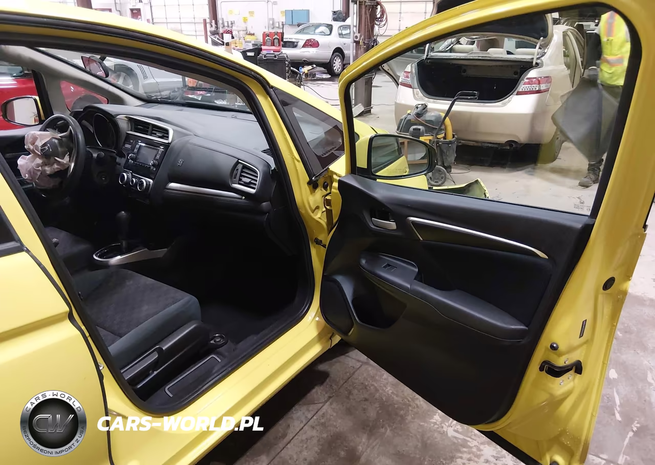 2015 Honda Fit Lx VIN:3HGGK5H57FM768989 - 5