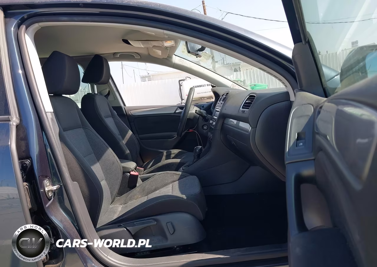 2014 Volkswagen Golf 2.5L VIN:WVWDB7AJ9EW008372 - 5