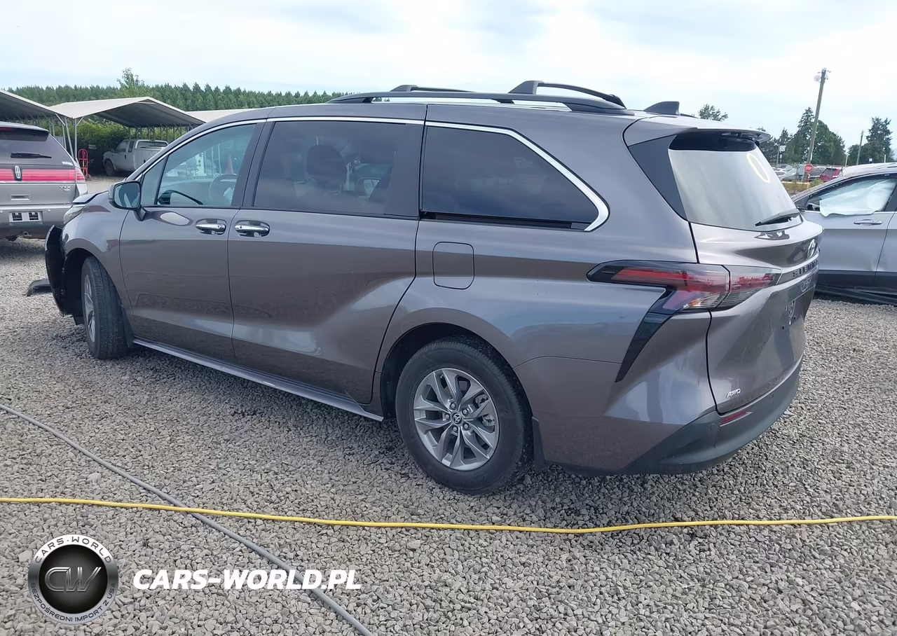2023 Toyota Sienna Xle VIN:5TDJSKFC4PS107832 - 3