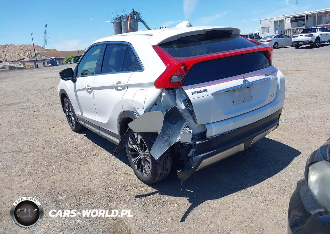2018 Mitsubishi Eclipse Cross Se-Sel VIN:JA4AT5AA9JZ068952 - 3