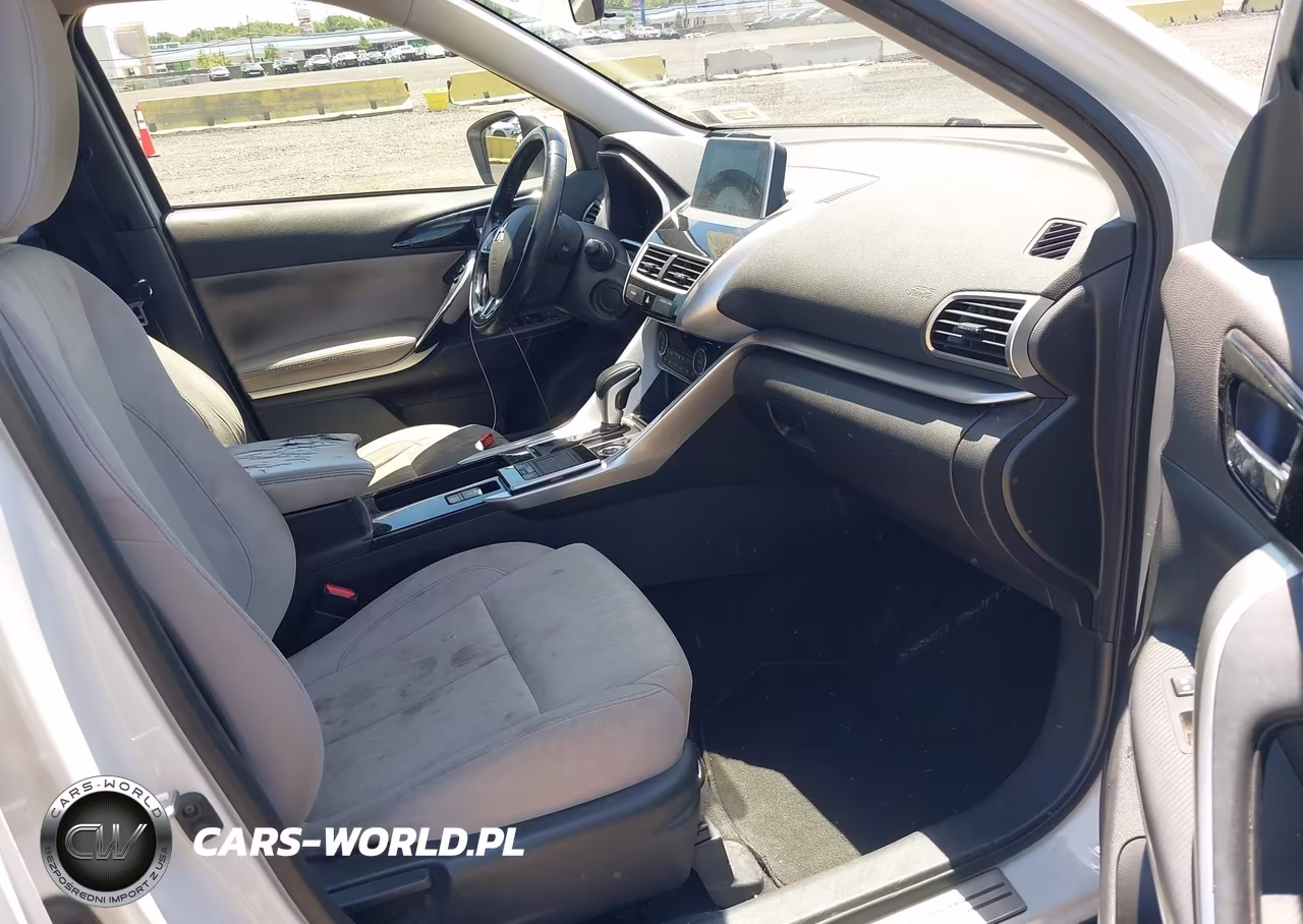 2018 Mitsubishi Eclipse Cross Se-Sel VIN:JA4AT5AA9JZ068952 - 5