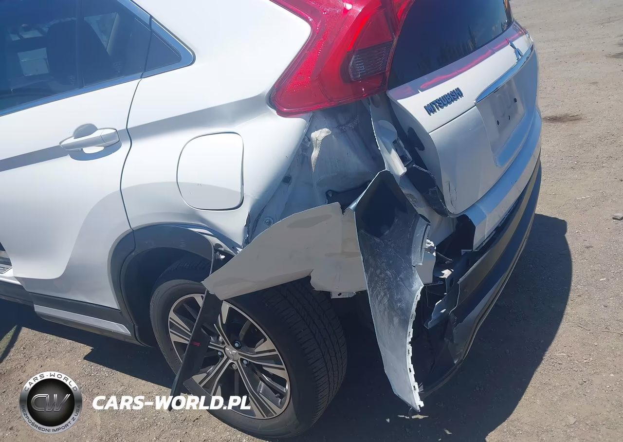 2018 Mitsubishi Eclipse Cross Se-Sel VIN:JA4AT5AA9JZ068952 - 6