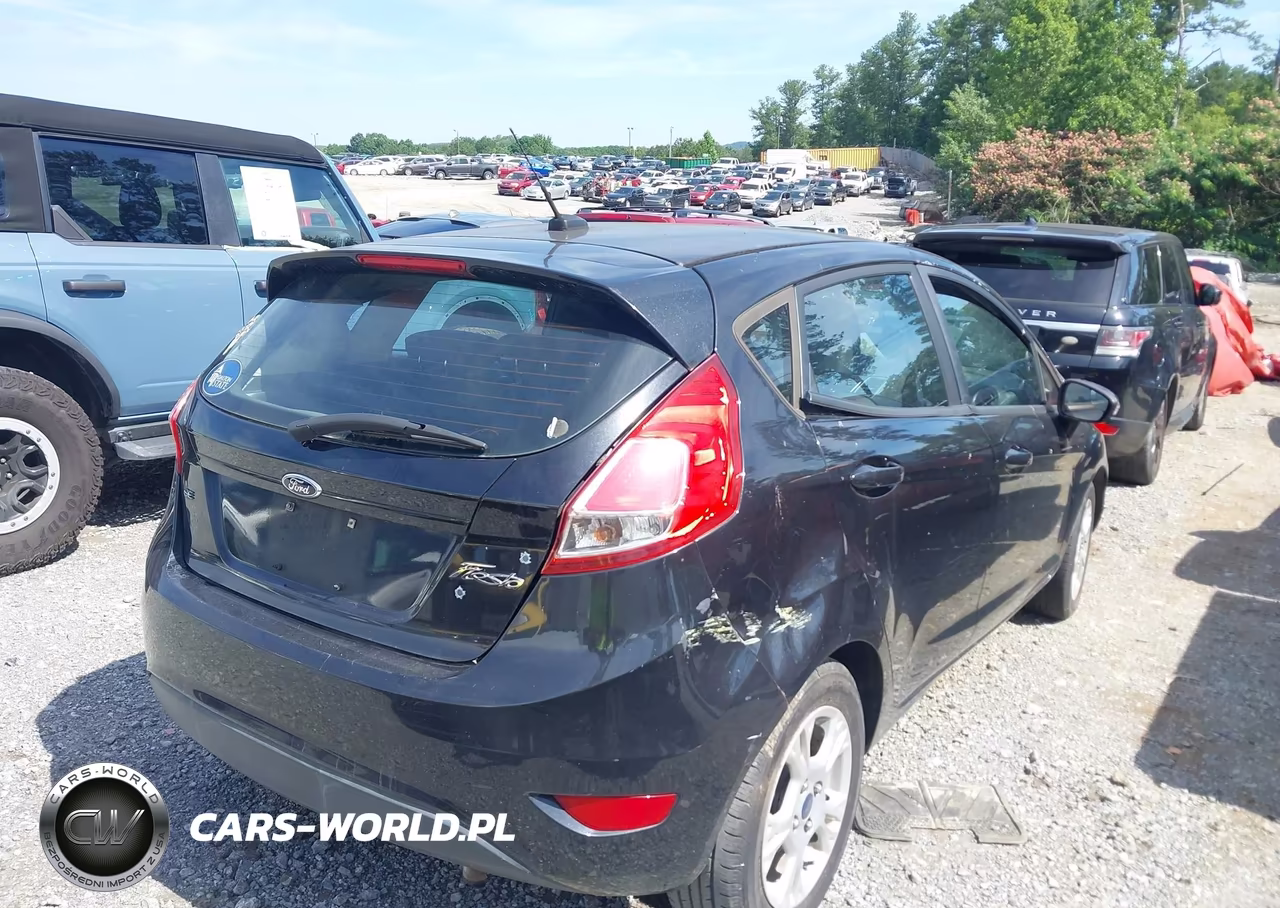 2015 Ford Fiesta Se VIN:3FADP4EJ2FM208589 - 4