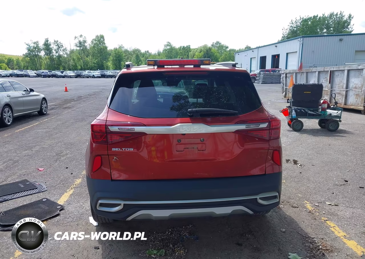 2022 Kia Seltos S VIN:KNDEUCAA8N7272118 - 16