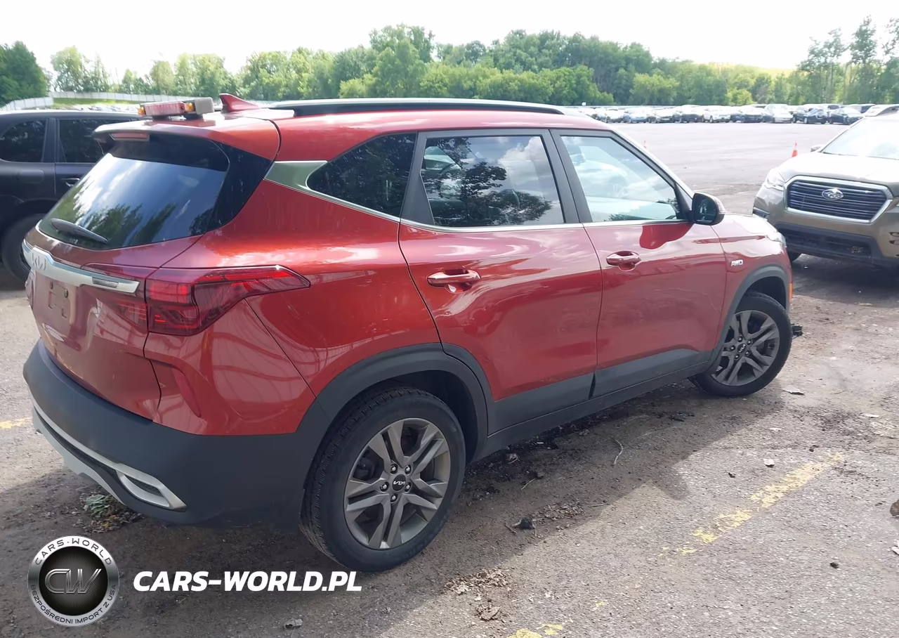 2022 Kia Seltos S VIN:KNDEUCAA8N7272118 - 4