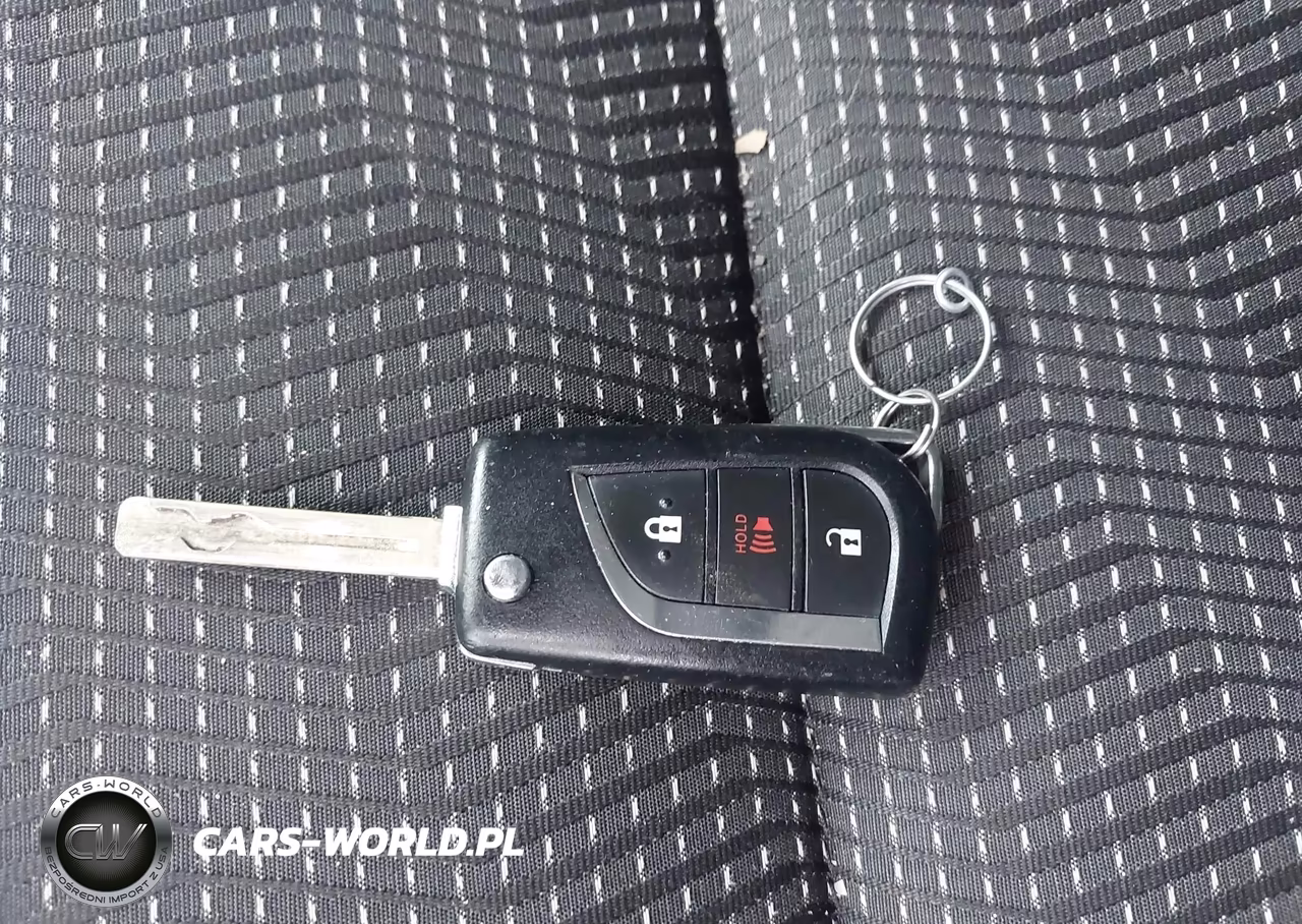 2017 Toyota Corolla Im VIN:JTNKARJE5HJ528333 - 11